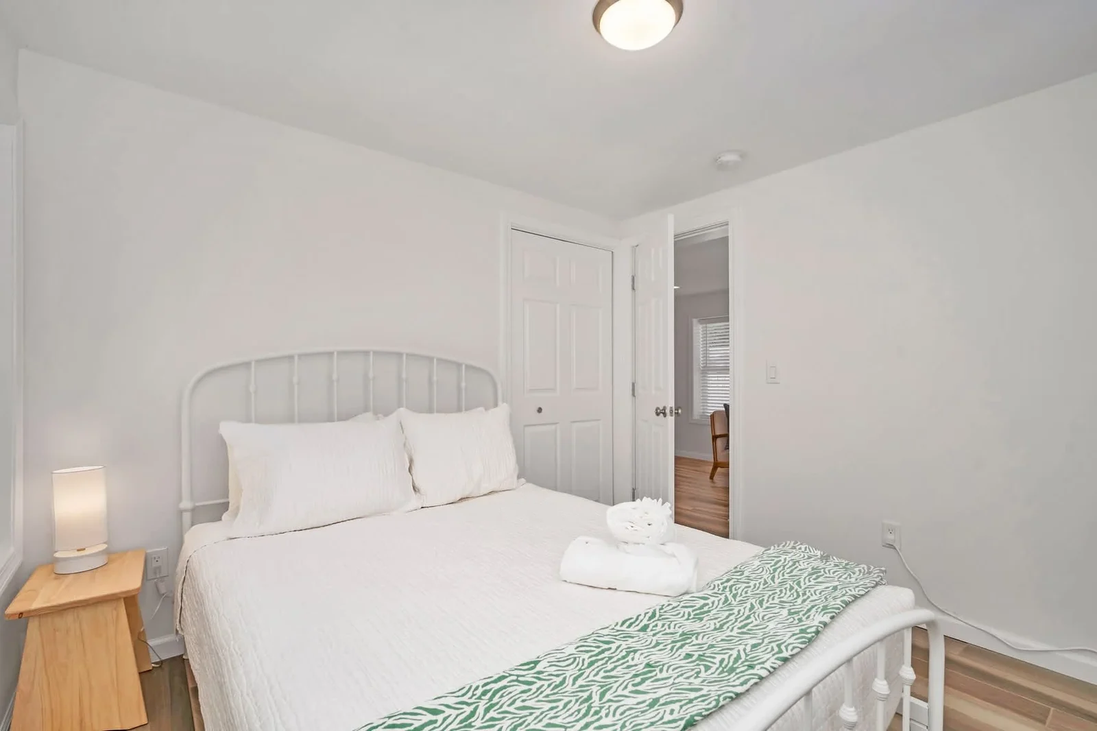 Queen bedroom