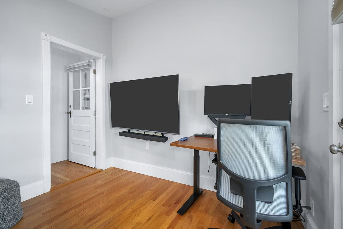 Dual-monitor workspace