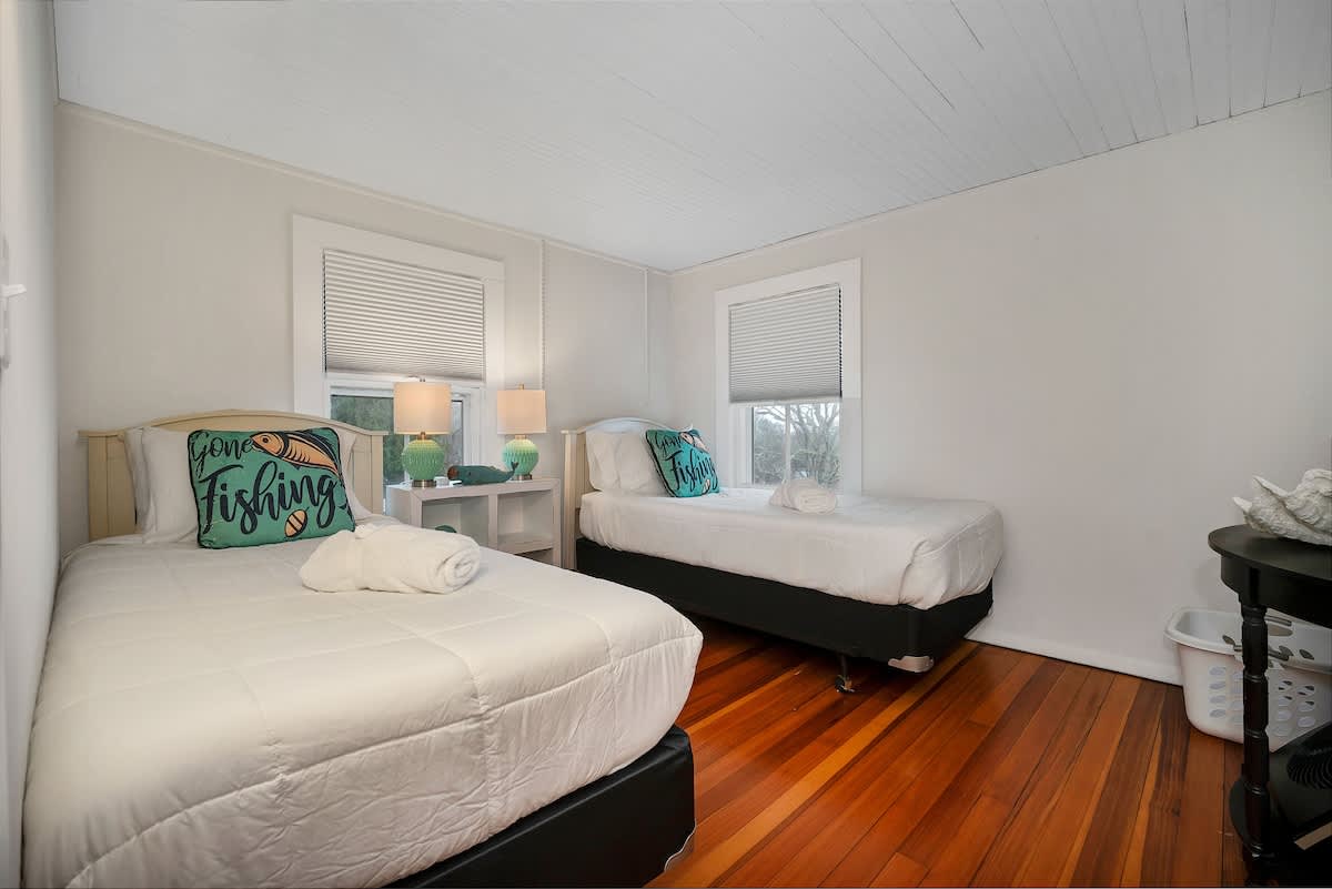 A private suite for four