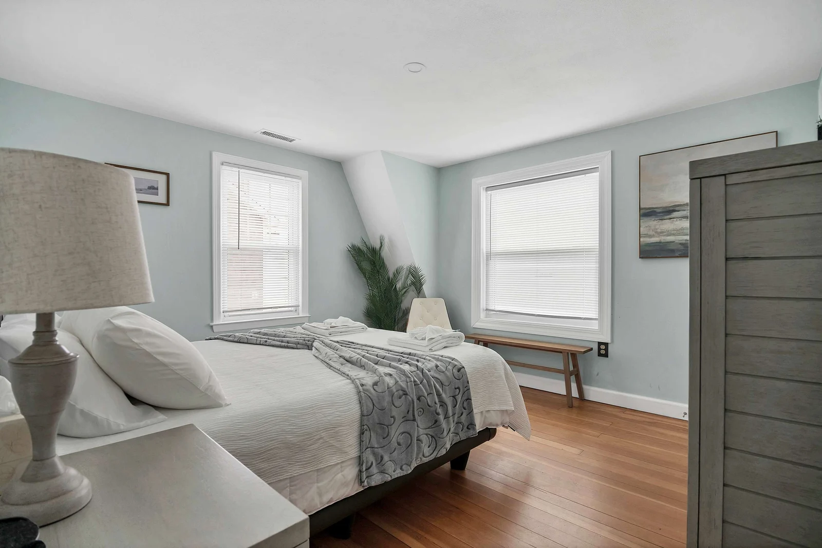 Bedroom 4, Full bedroom