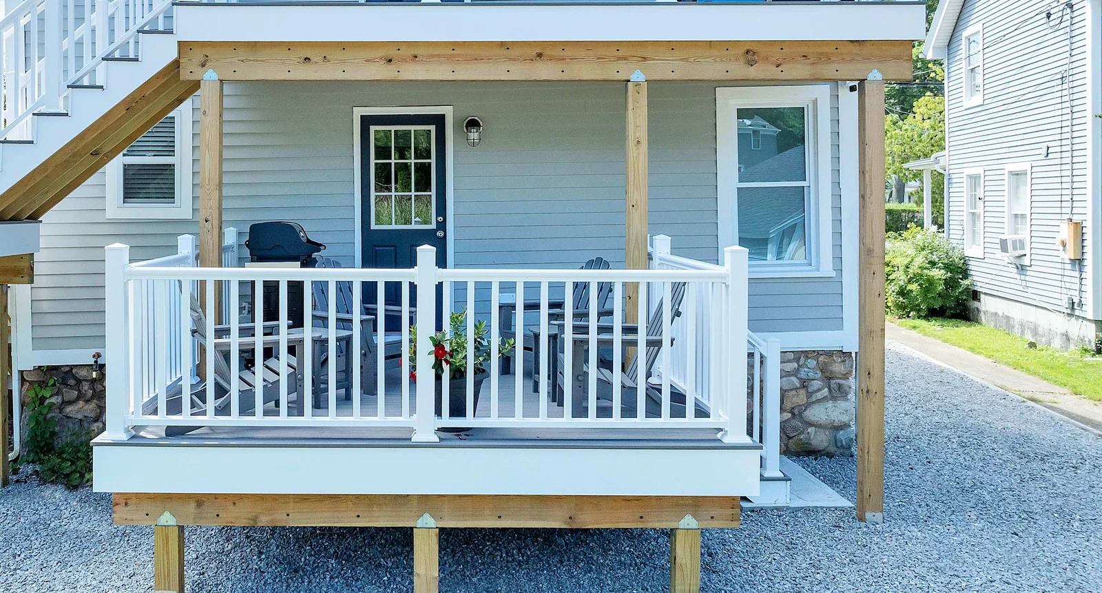 New deck with gas grill