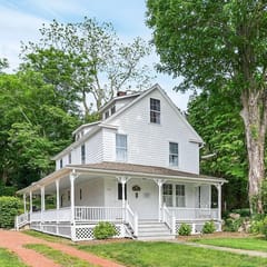 Historic 3BR w/ Large Patio/Yard | Downtown Mystic