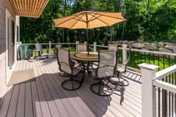 Casa Verde 2 | Luxe Lakeside Escape with Kayaks - Image 4