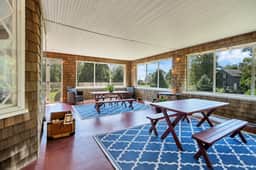 Magnificent Ferncrest - Towering Home on the Coast