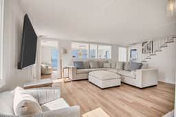 Beachfront Home with Amazing Views | 5BR Sleeps 11