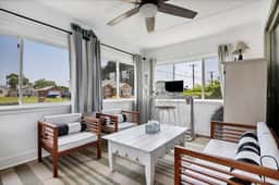 Single-Level Cottage Walk to the Beach | Sleeps 6 