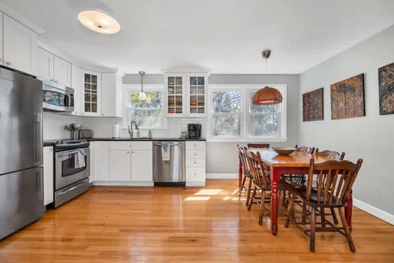 Downtown Mystic House w/ Yard, Pet-Friendly Getaway - Image 1