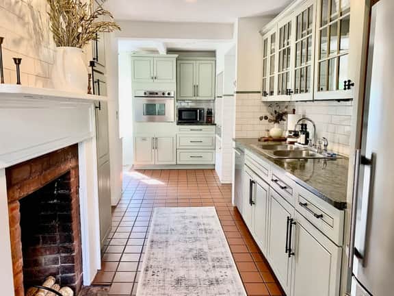 Maxson House Mystic – Easy Walk to Downtown