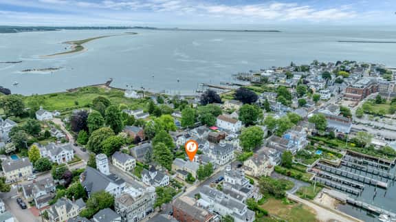 Stonington Village | Walk to Beach, Shops & Dining