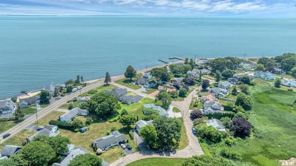Fenwood Coastal Getaway Private Beach Access