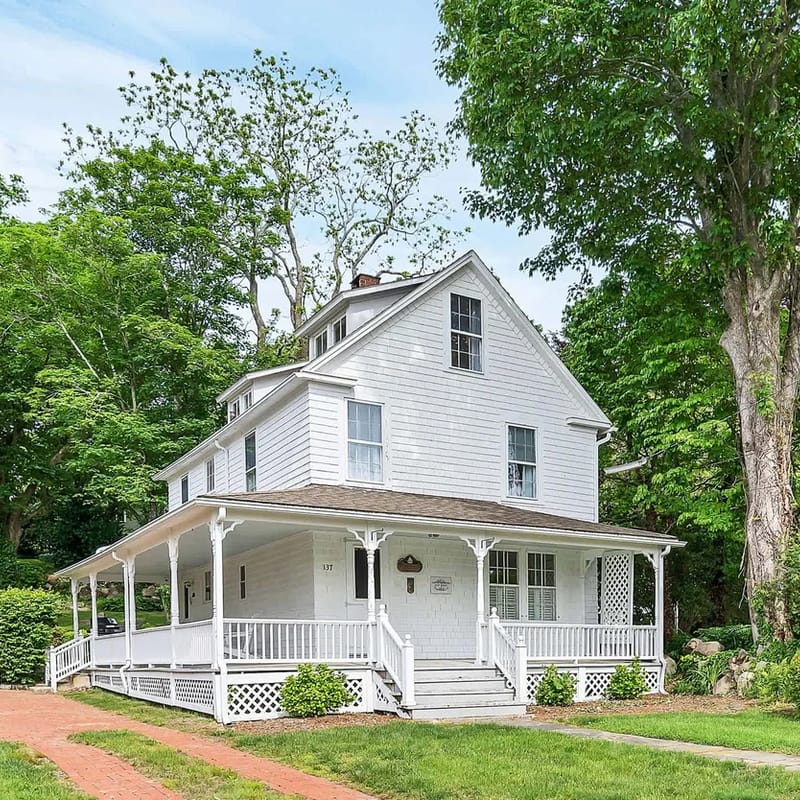 Historic 3BR w/ Large Patio/Yard | Downtown Mystic